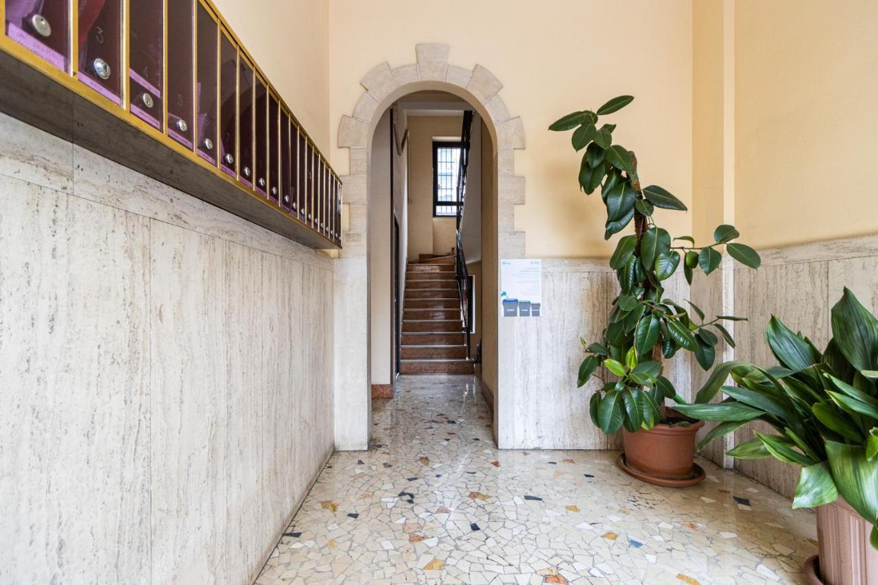 Duomo A 20Minuti Comfort, Suite Vicino Aeroporto Milan Luaran gambar